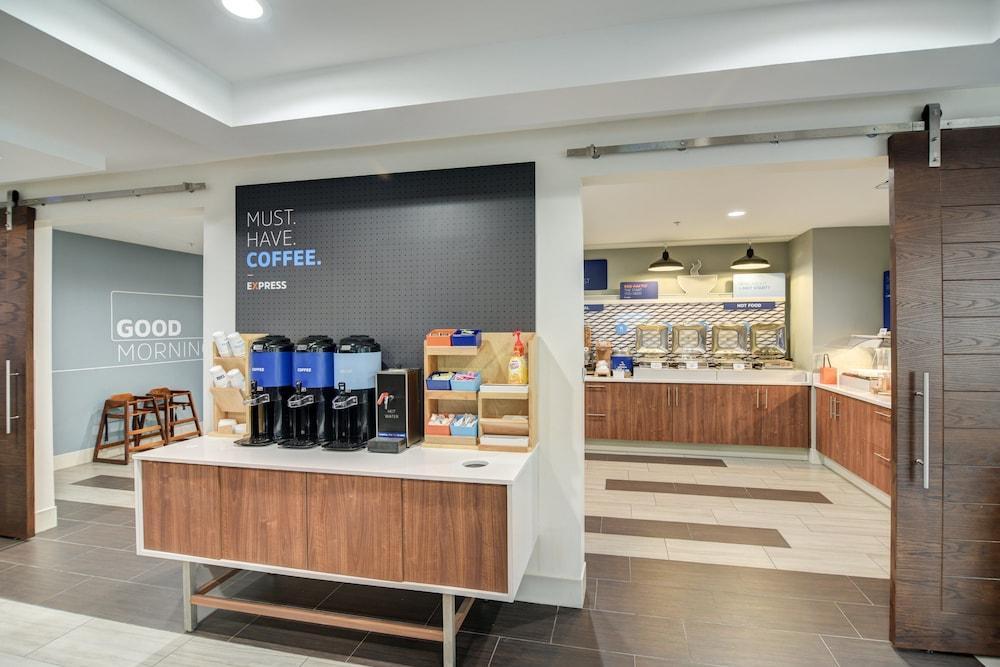 Holiday Inn Express Hotel & Suites Foley By Ihg Экстерьер фото