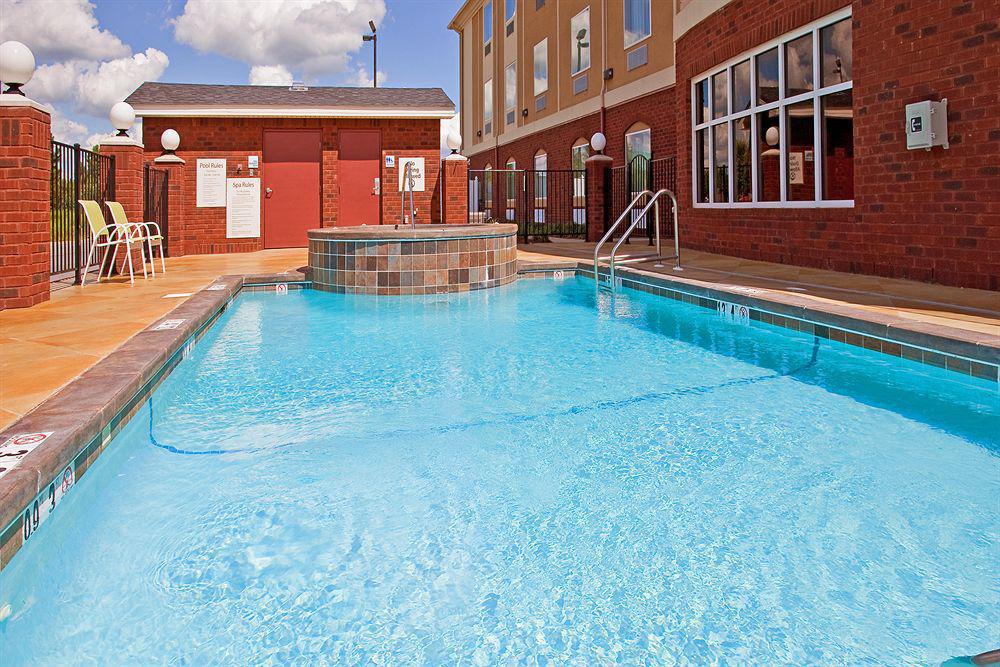 Holiday Inn Express Hotel & Suites Foley By Ihg Экстерьер фото