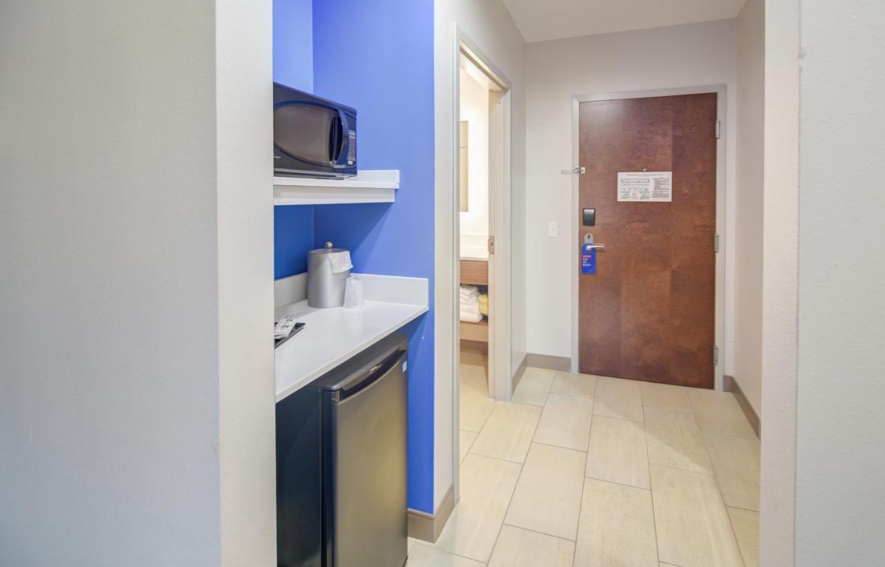 Holiday Inn Express Hotel & Suites Foley By Ihg Экстерьер фото