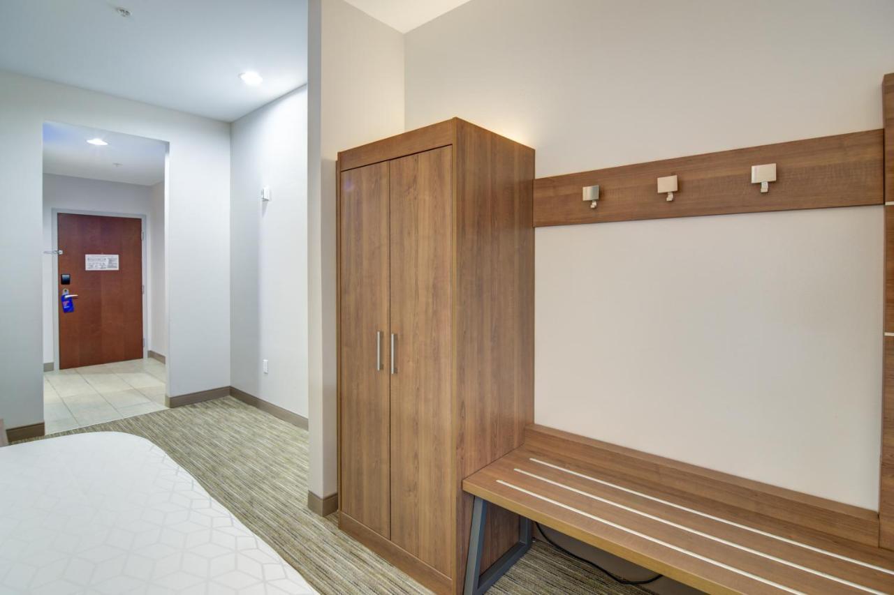Holiday Inn Express Hotel & Suites Foley By Ihg Экстерьер фото