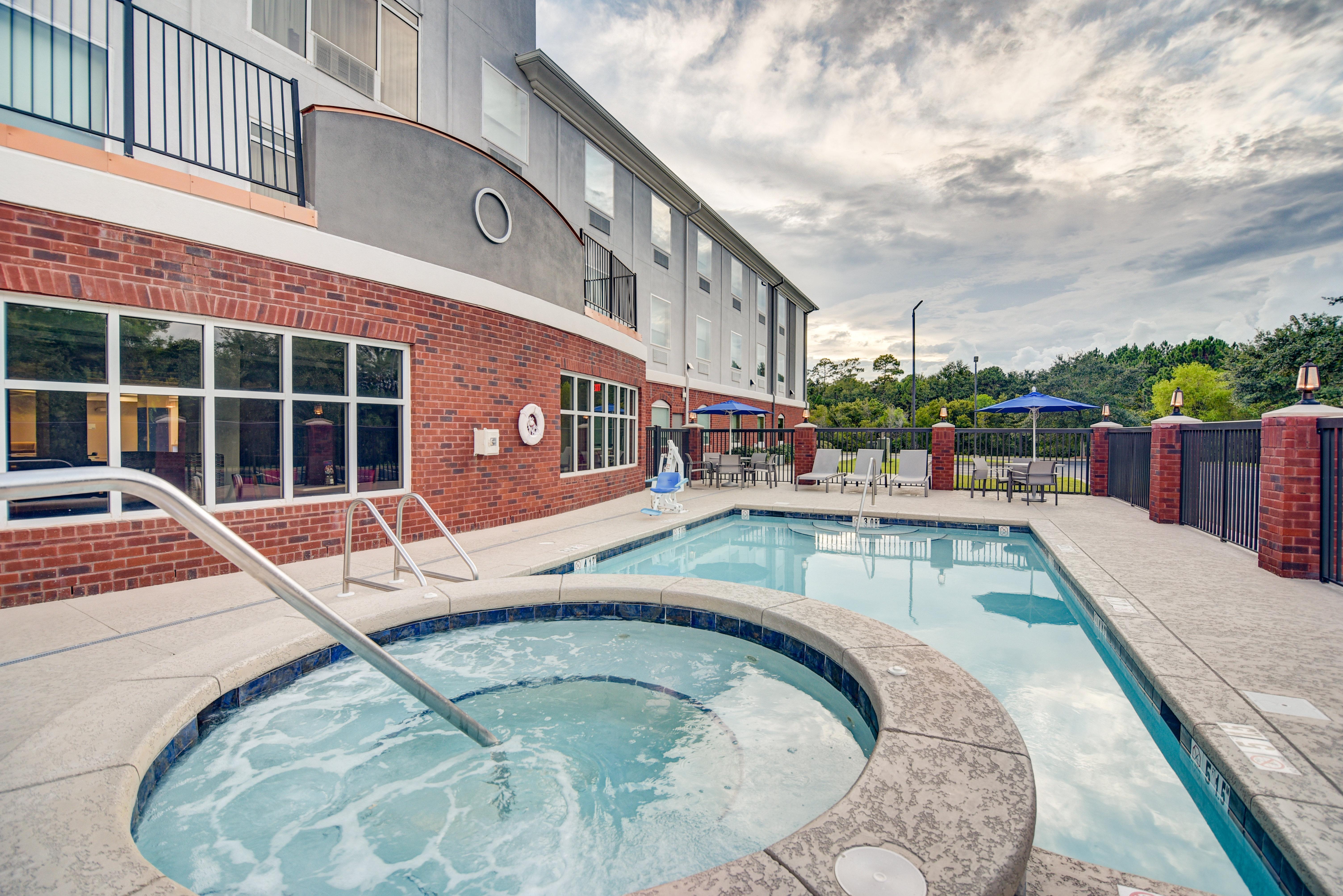 Holiday Inn Express Hotel & Suites Foley By Ihg Экстерьер фото
