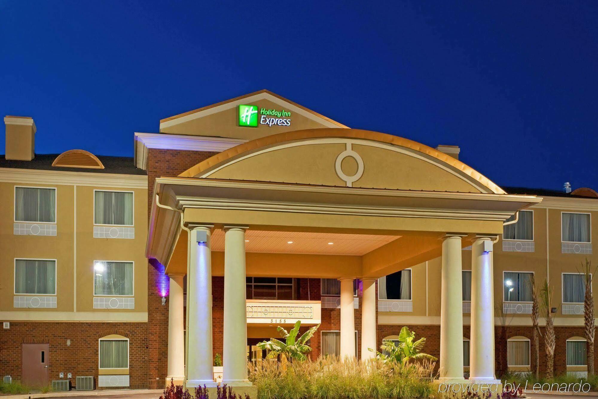 Holiday Inn Express Hotel & Suites Foley By Ihg Экстерьер фото
